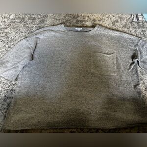 Skylar and Jade Gray Long Sleeve Pullover Top Front Pocket Size: 1x